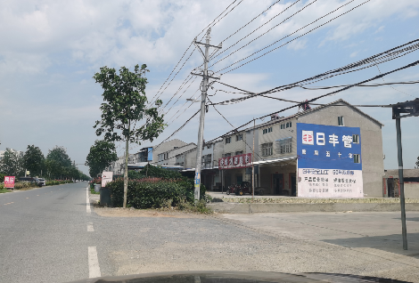 东山如何能保证墙体广告的醒目性？